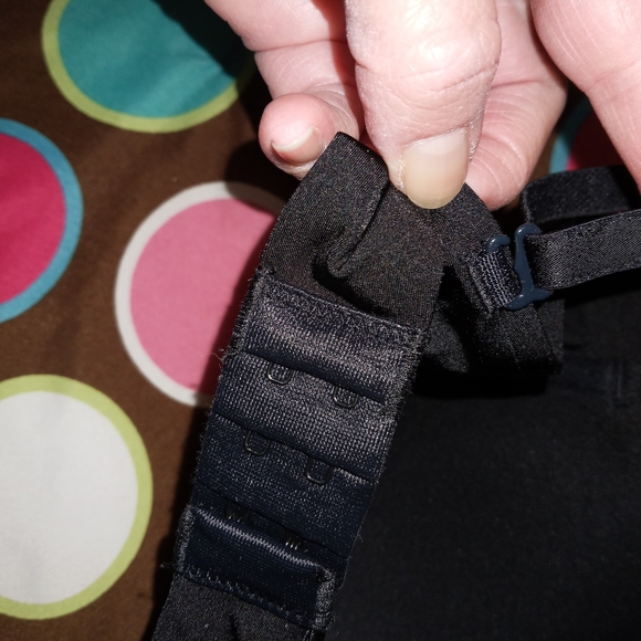 NWOT. Ambrielle multi way convertible bra. Size 34 B. - Picture 4 of 7